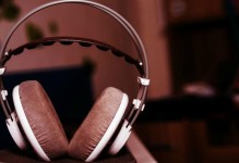 AKG701耳机测评（揭秘AKG701耳机的音质表现和设计特点）