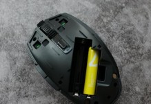 探究以掘土黄蜂v2鼠标垫的性能和质量（全面解析掘土黄蜂v2鼠标垫，为你选购提供参考）