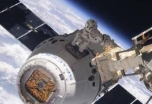 飞船的奇妙世界（探索宇宙无限可能的神奇之旅）