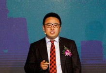创始人的无限可能（探索创始人的天赋与决策能力，解锁创业成功的密码）