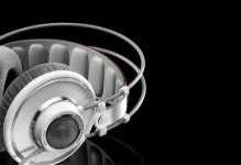 AKG420耳机的音质及使用体验（透析AKG420耳机的细节，享受卓越的音乐盛宴）